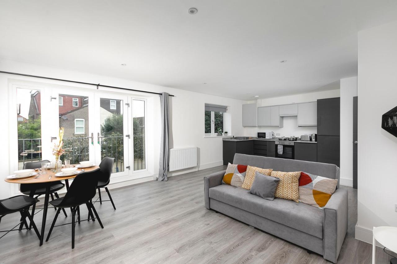 Skyvillion - London Enfield Chase Apartments With Parking & Wifi Exteriér fotografie