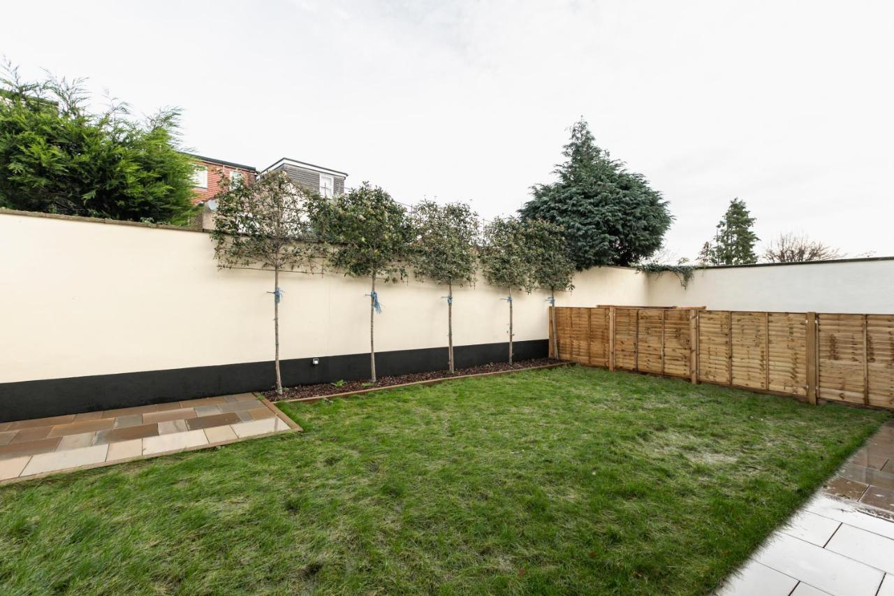 Skyvillion - London Enfield Chase Apartments With Parking & Wifi Exteriér fotografie