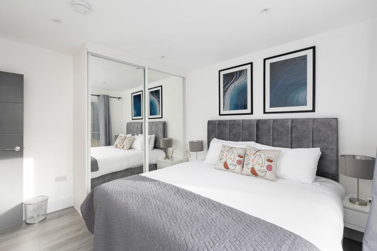 Skyvillion - London Enfield Chase Apartments With Parking & Wifi Exteriér fotografie