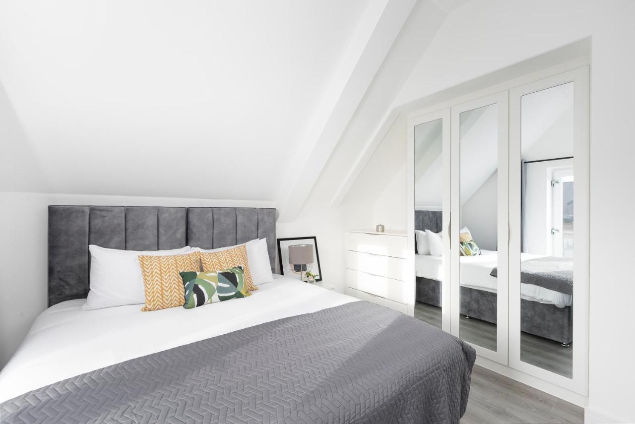 Skyvillion - London Enfield Chase Apartments With Parking & Wifi Exteriér fotografie