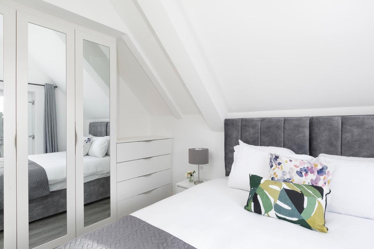 Skyvillion - London Enfield Chase Apartments With Parking & Wifi Exteriér fotografie