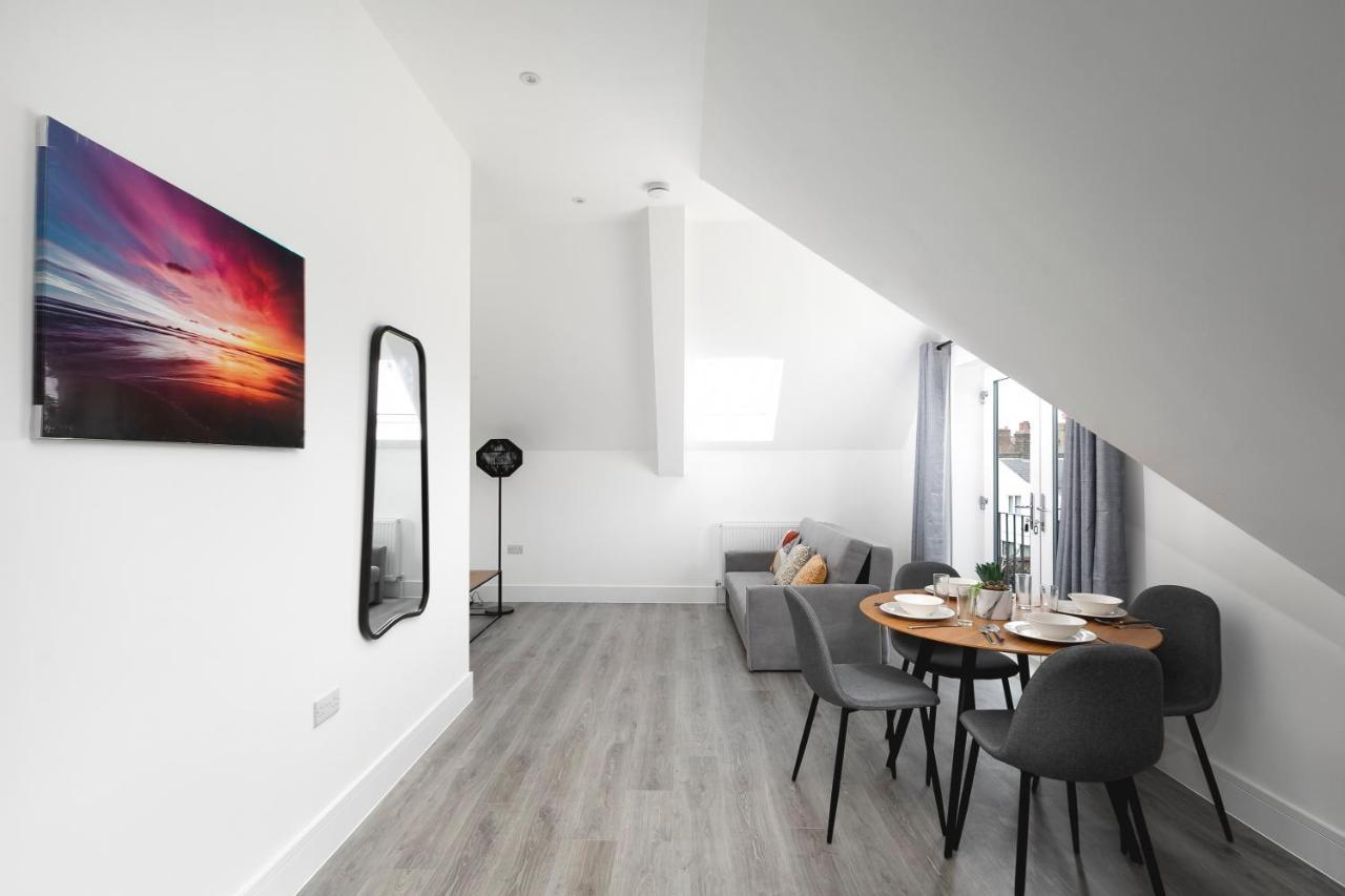 Skyvillion - London Enfield Chase Apartments With Parking & Wifi Exteriér fotografie