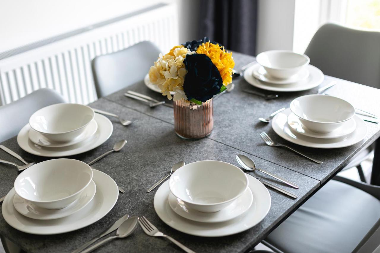 Skyvillion - London Enfield Chase Apartments With Parking & Wifi Exteriér fotografie