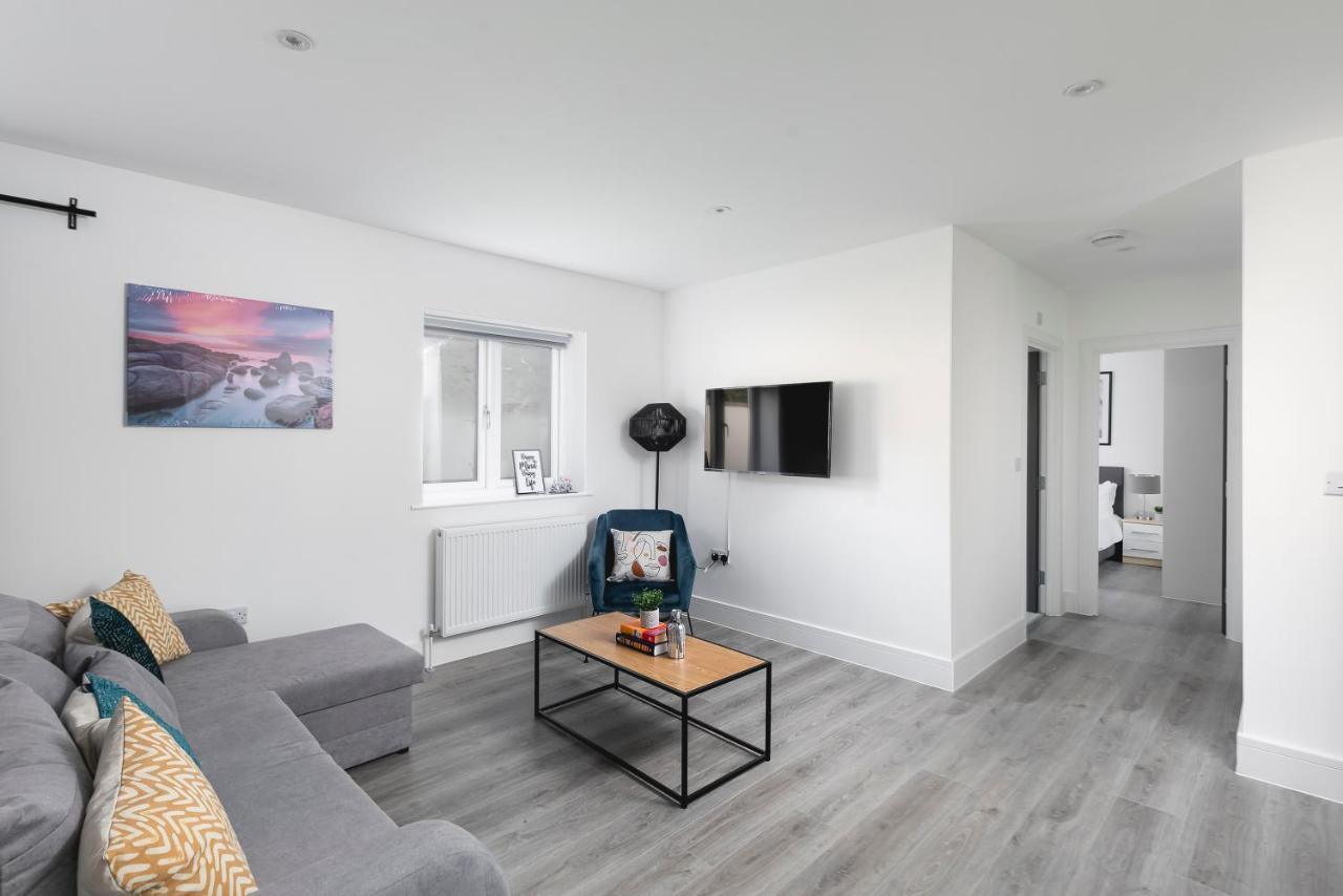 Skyvillion - London Enfield Chase Apartments With Parking & Wifi Exteriér fotografie