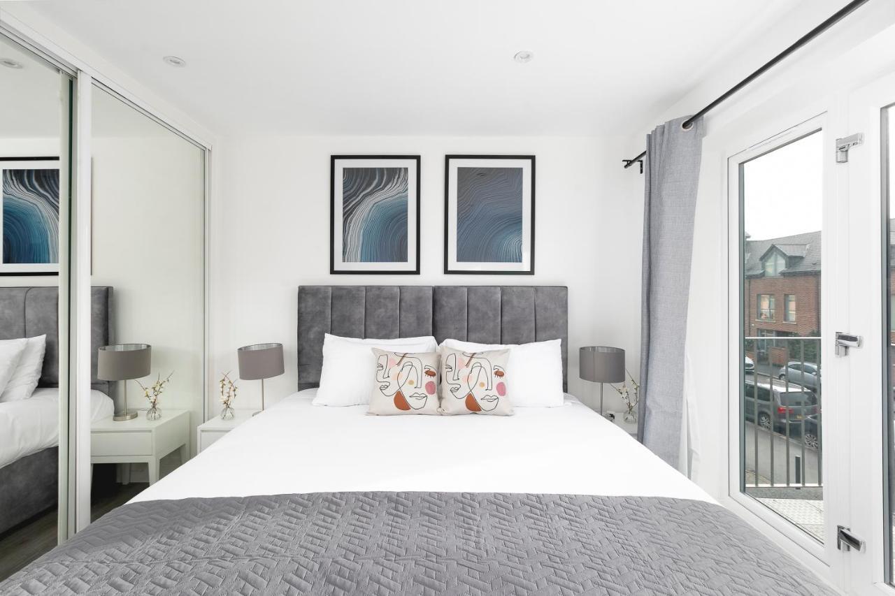 Skyvillion - London Enfield Chase Apartments With Parking & Wifi Exteriér fotografie