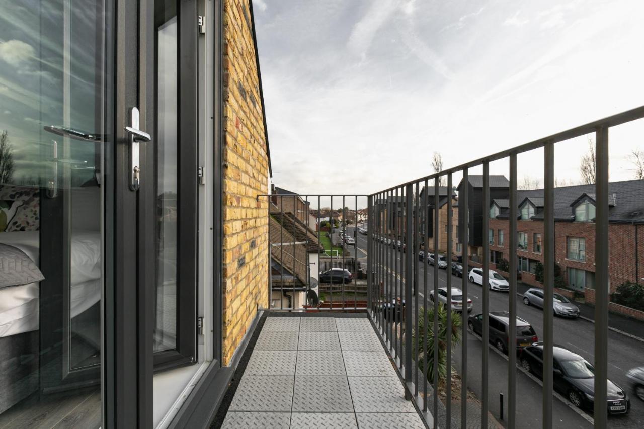 Skyvillion - London Enfield Chase Apartments With Parking & Wifi Exteriér fotografie