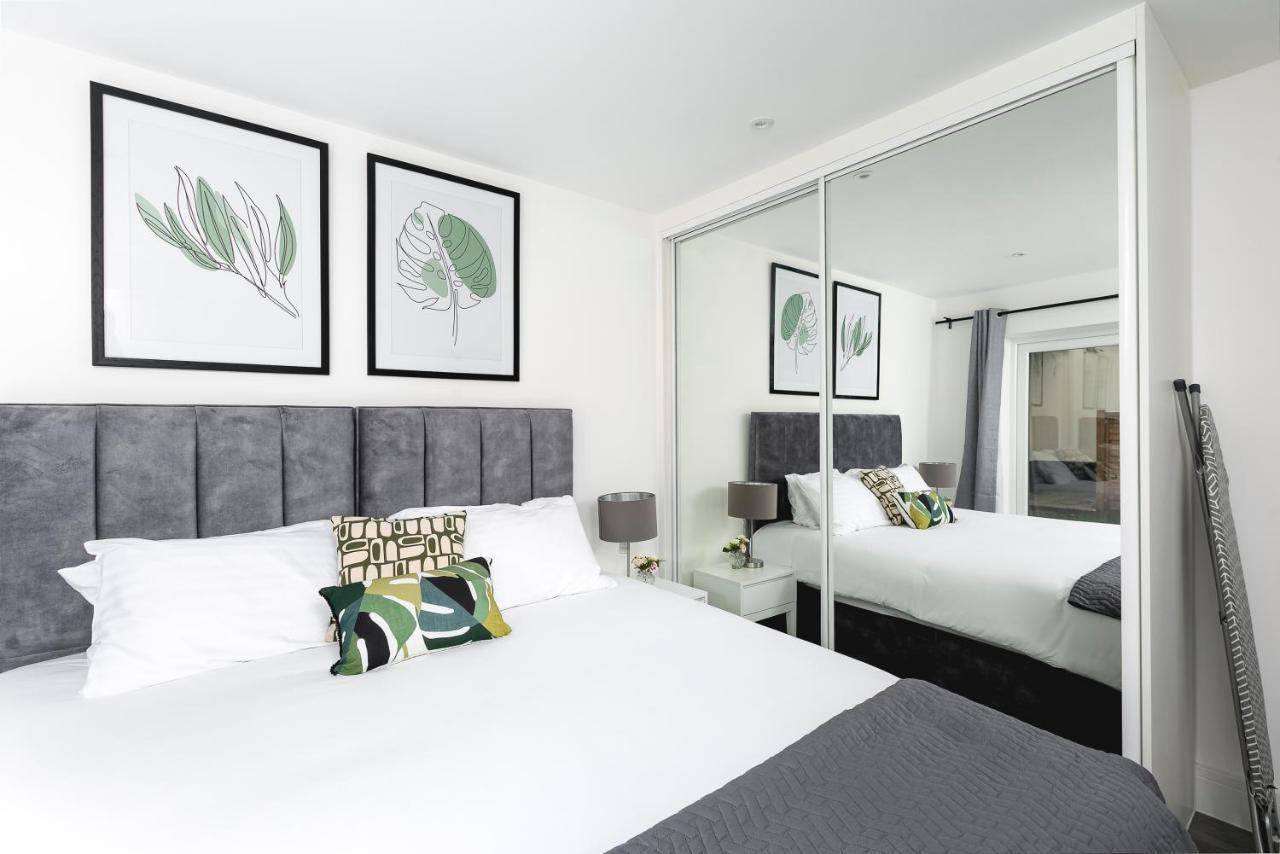Skyvillion - London Enfield Chase Apartments With Parking & Wifi Exteriér fotografie