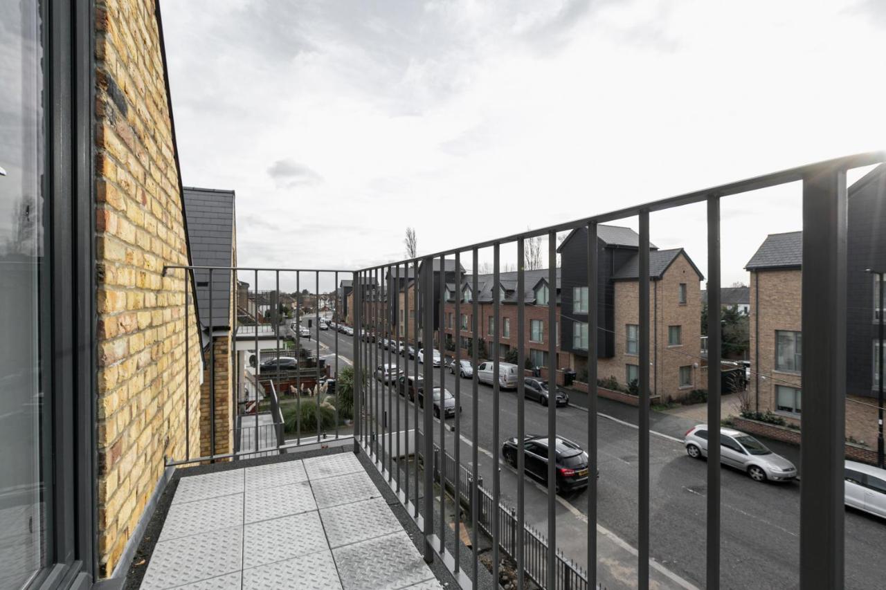 Skyvillion - London Enfield Chase Apartments With Parking & Wifi Exteriér fotografie