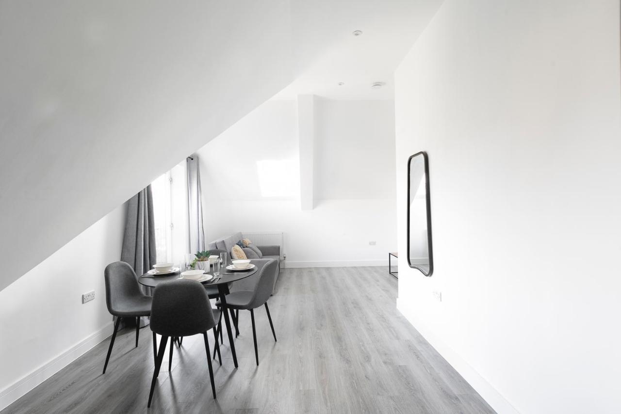 Skyvillion - London Enfield Chase Apartments With Parking & Wifi Exteriér fotografie