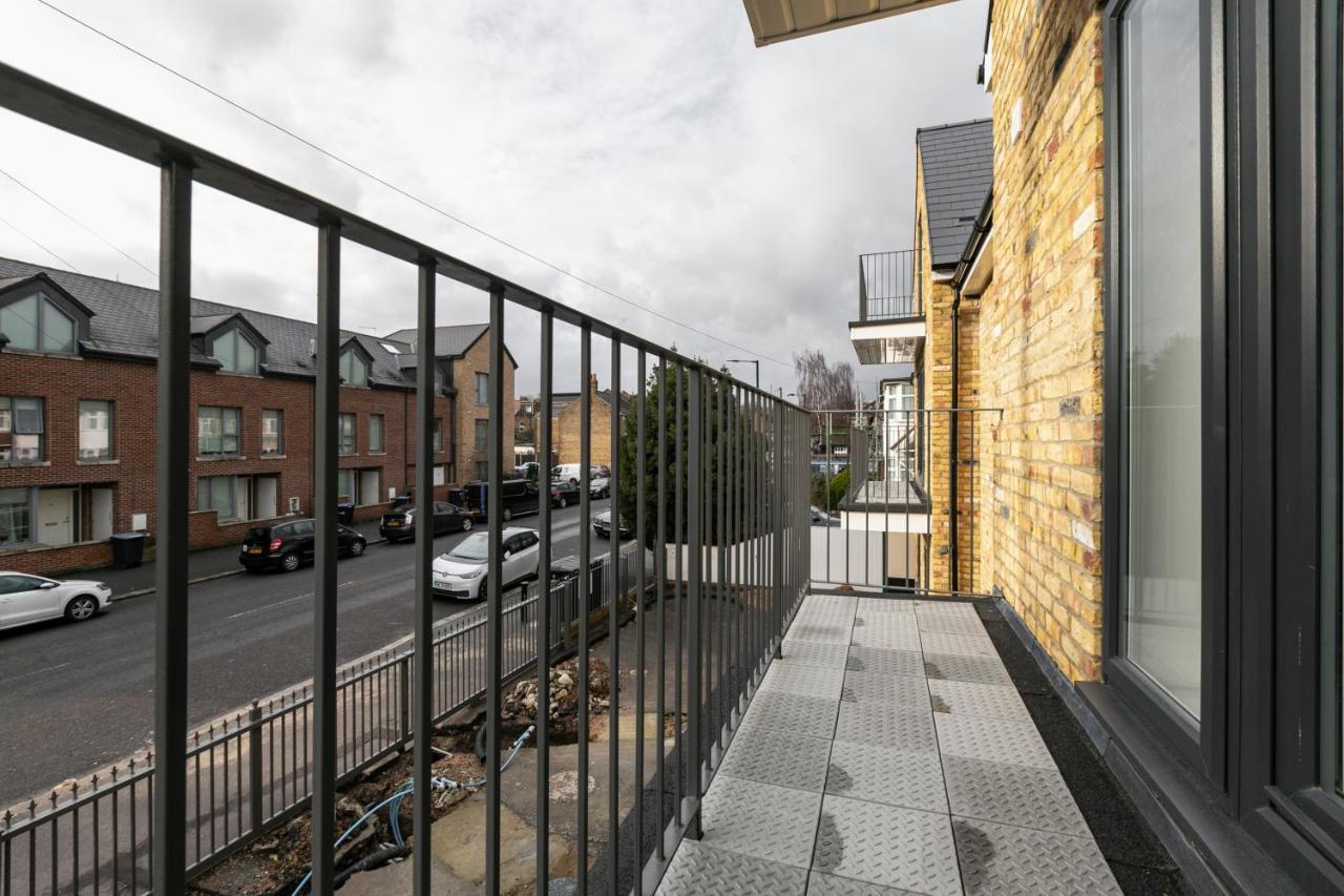 Skyvillion - London Enfield Chase Apartments With Parking & Wifi Exteriér fotografie