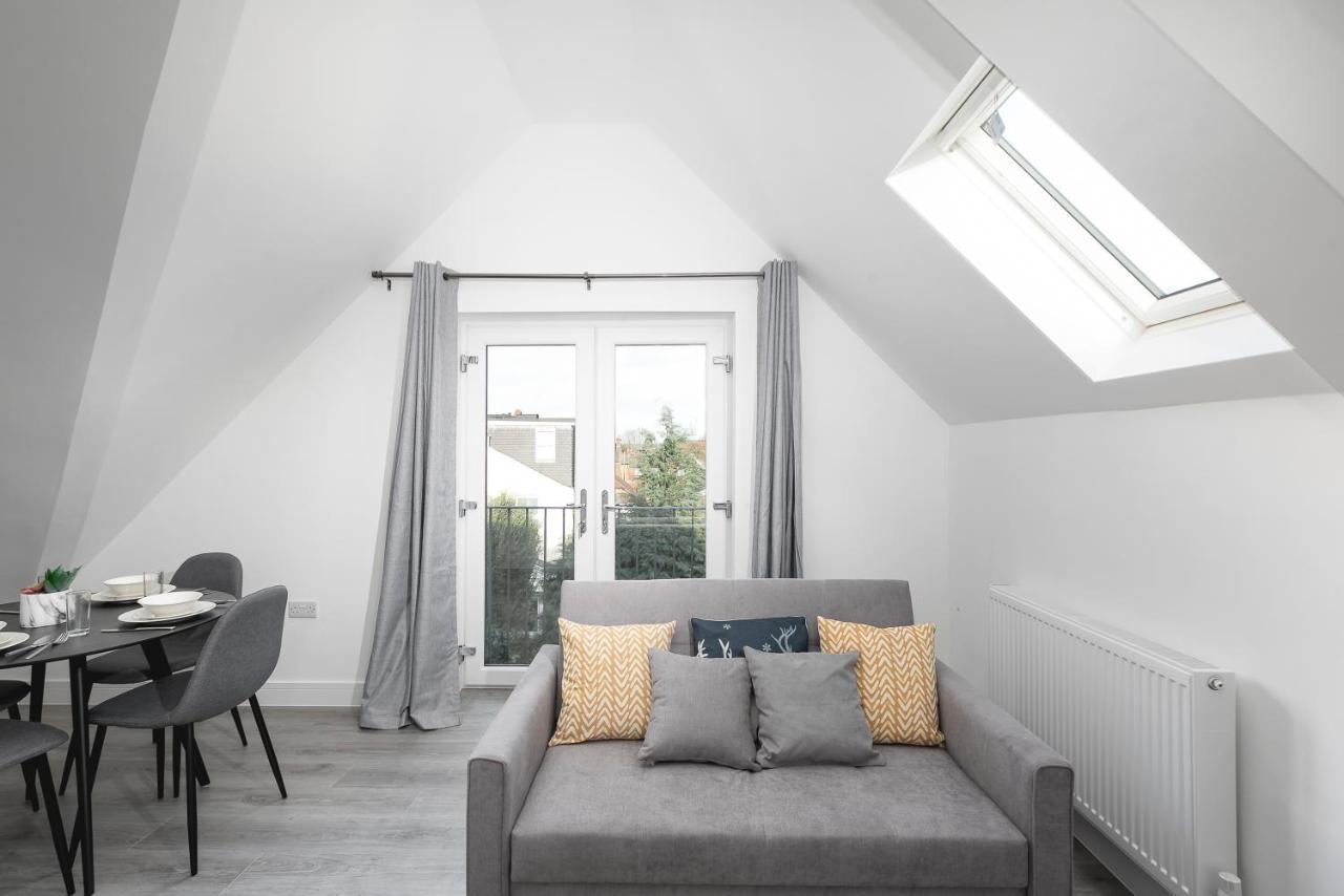 Skyvillion - London Enfield Chase Apartments With Parking & Wifi Exteriér fotografie