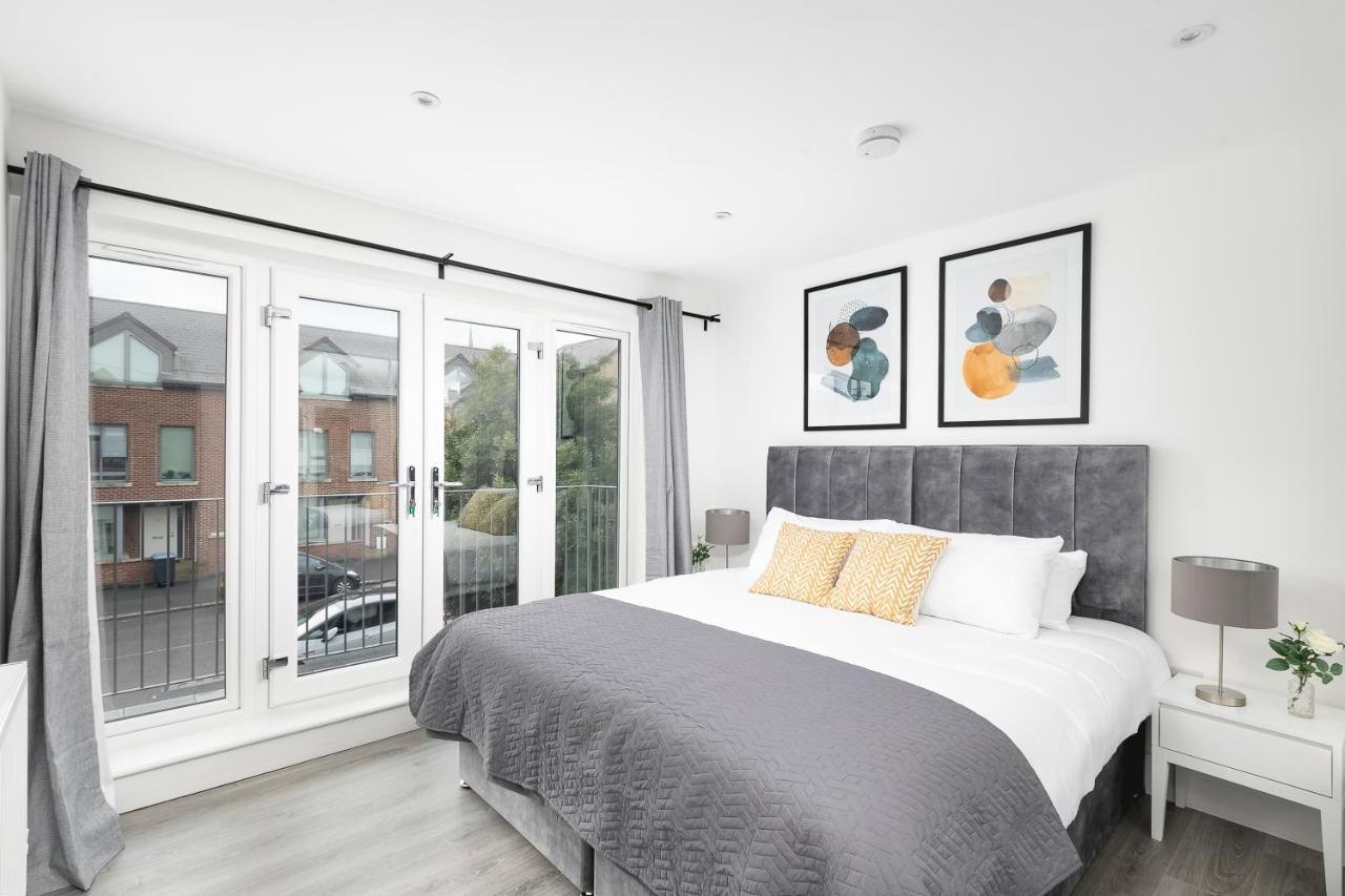 Skyvillion - London Enfield Chase Apartments With Parking & Wifi Exteriér fotografie