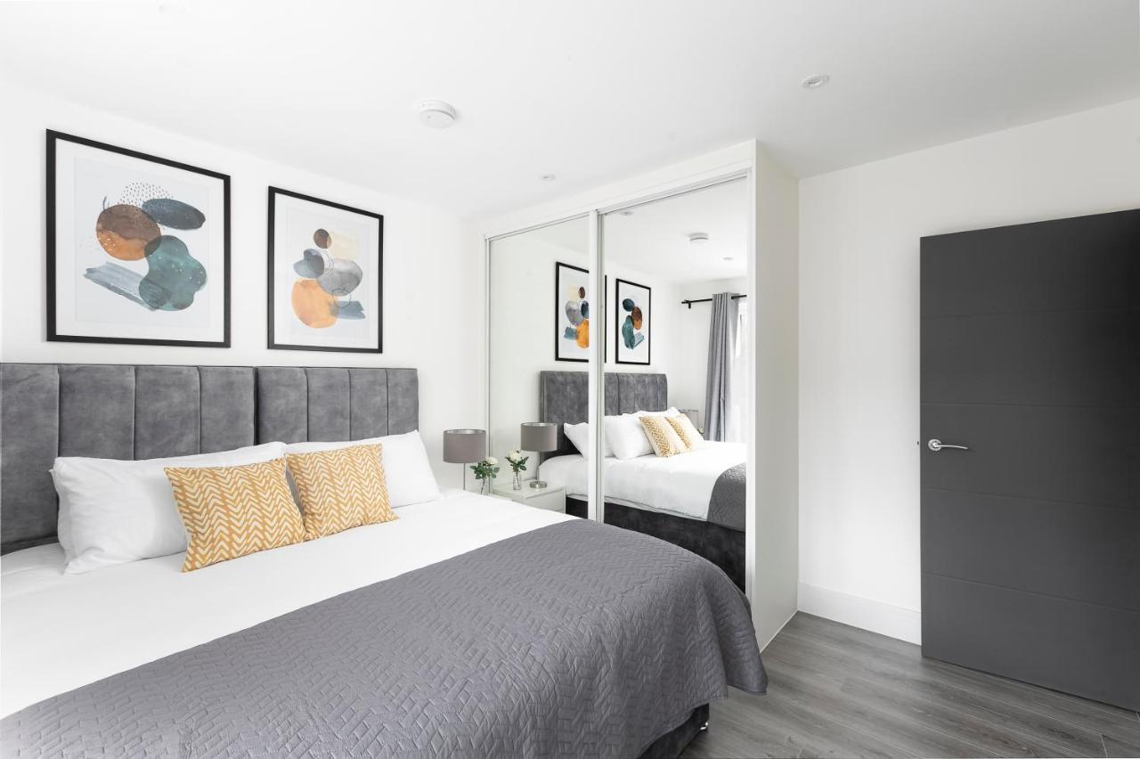 Skyvillion - London Enfield Chase Apartments With Parking & Wifi Exteriér fotografie